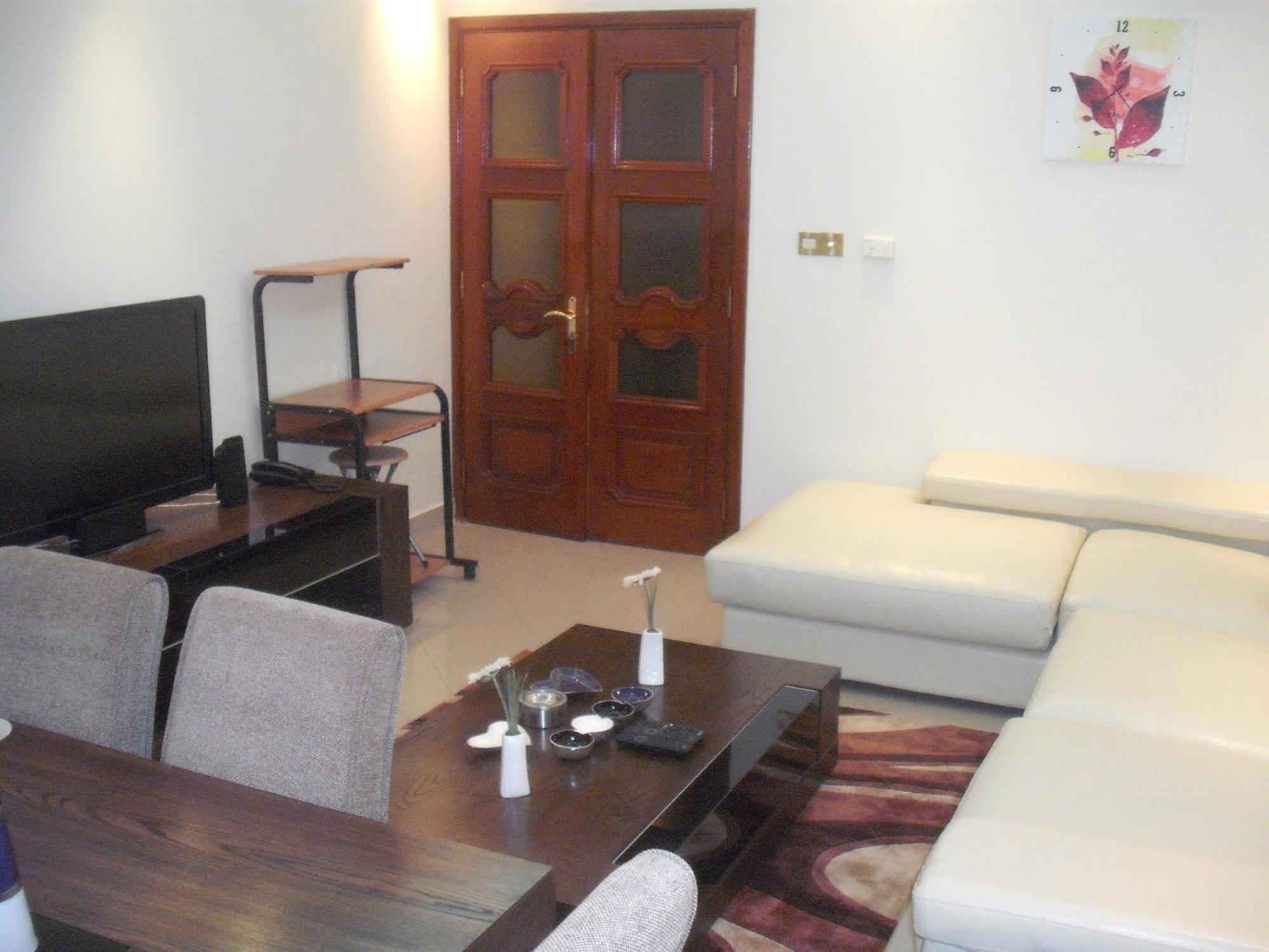 Abu Dhabi Plaza Hotel Apartments ภายนอก รูปภาพ