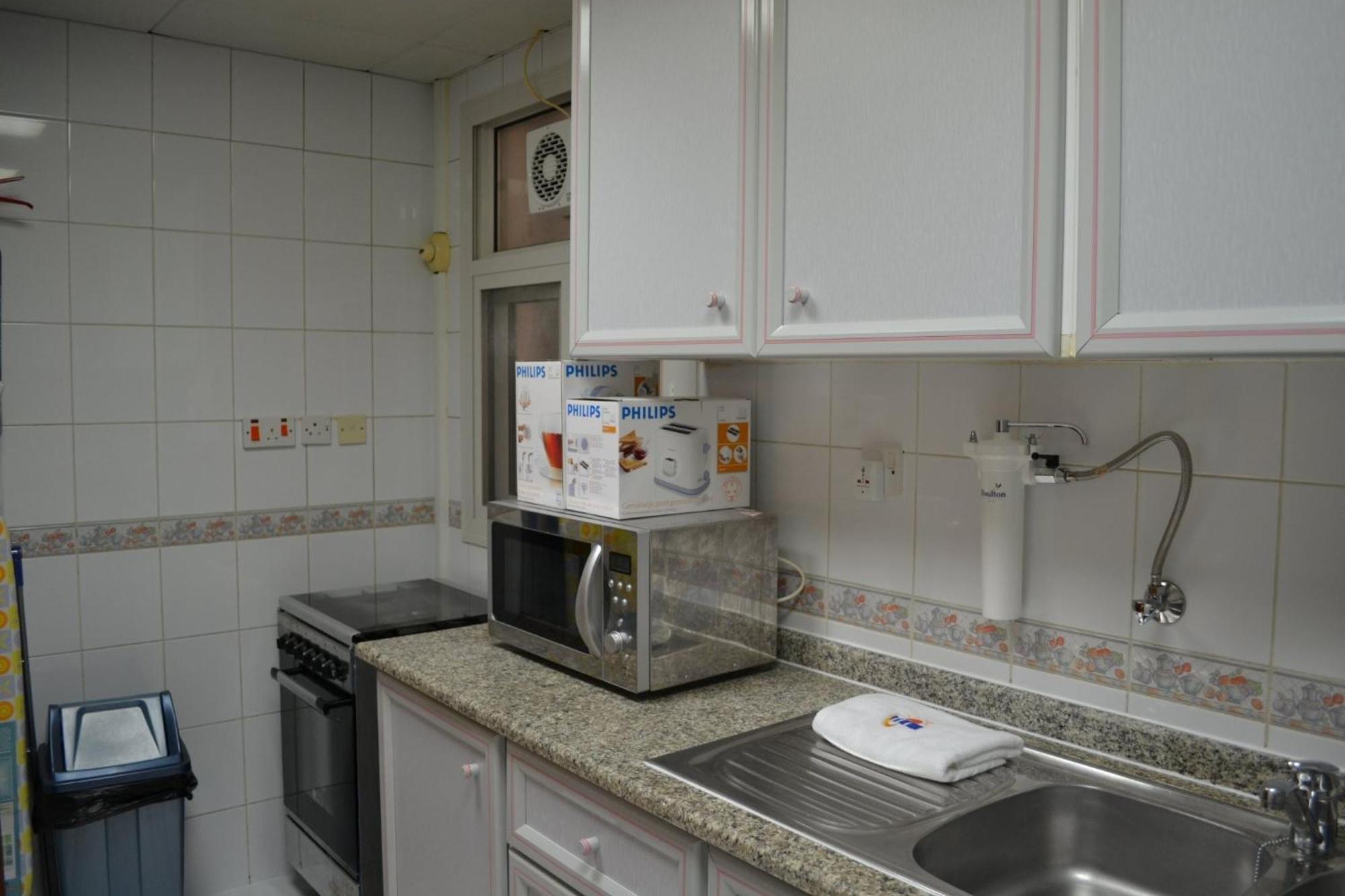 Abu Dhabi Plaza Hotel Apartments ภายนอก รูปภาพ