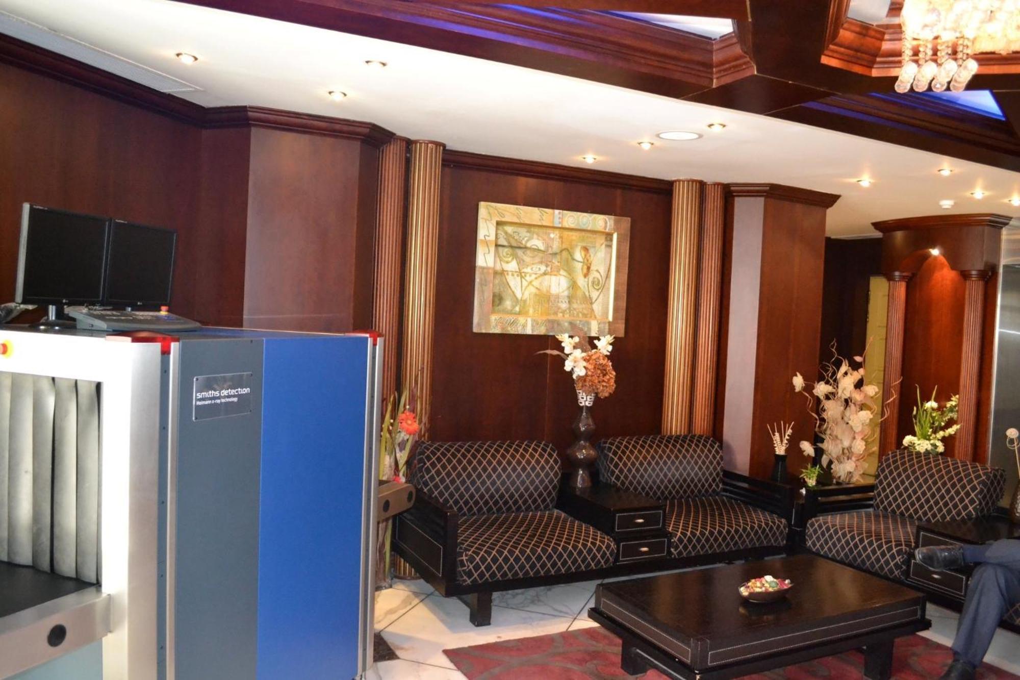 Abu Dhabi Plaza Hotel Apartments ภายนอก รูปภาพ