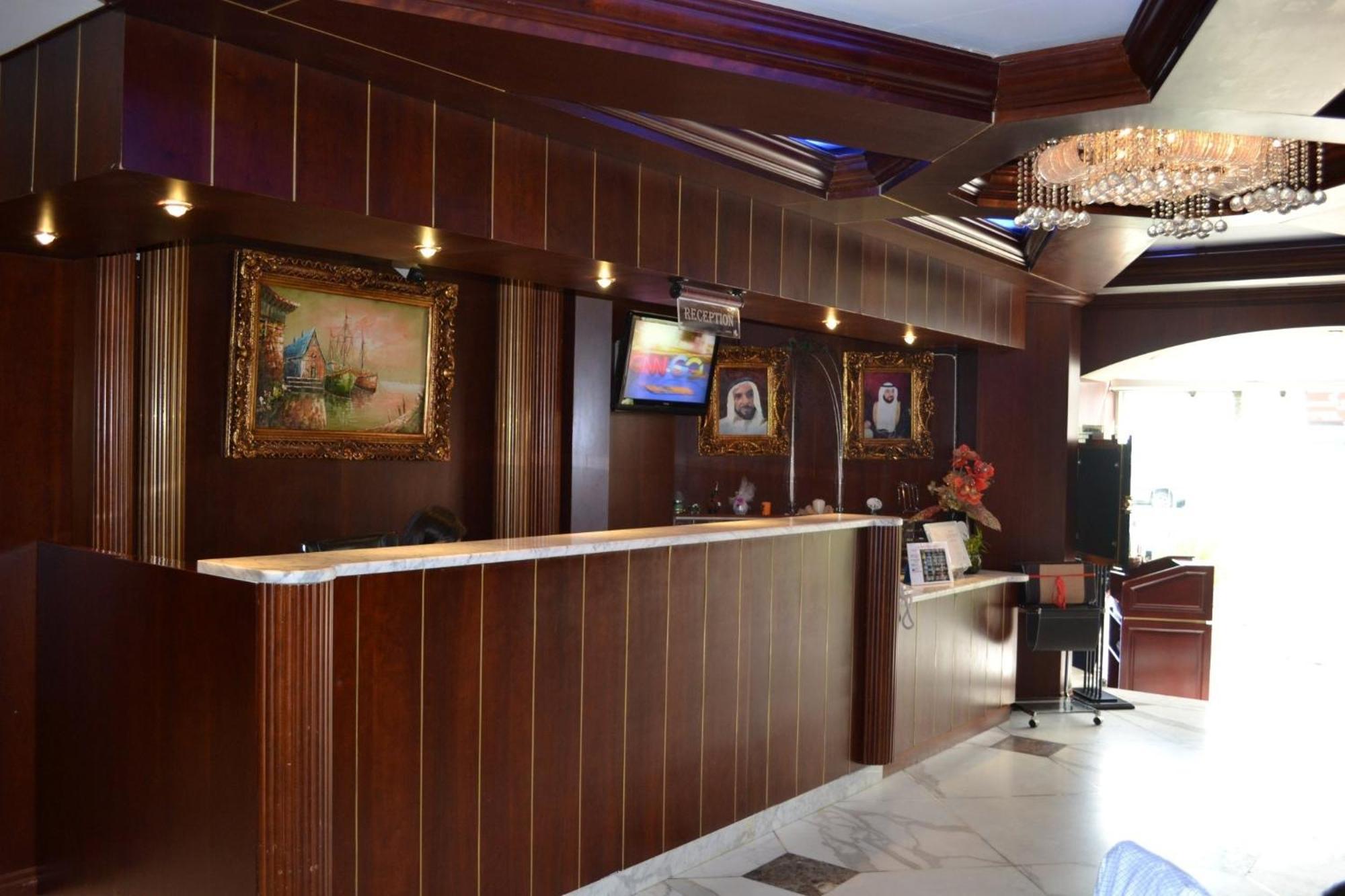 Abu Dhabi Plaza Hotel Apartments ภายนอก รูปภาพ