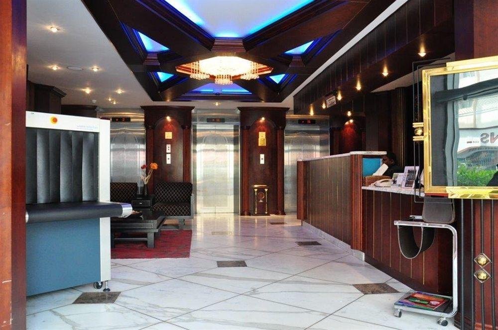 Abu Dhabi Plaza Hotel Apartments ภายนอก รูปภาพ